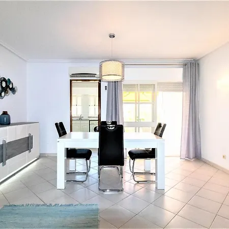 Adalena Oura By Alzira * Albufeira