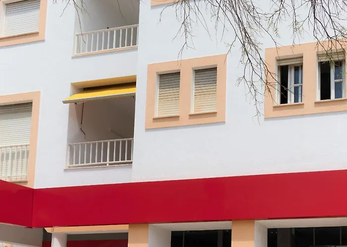 Adalena Oura By Alzira Albufeira