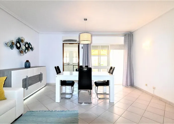 Adalena Oura By Alzira * Albufeira